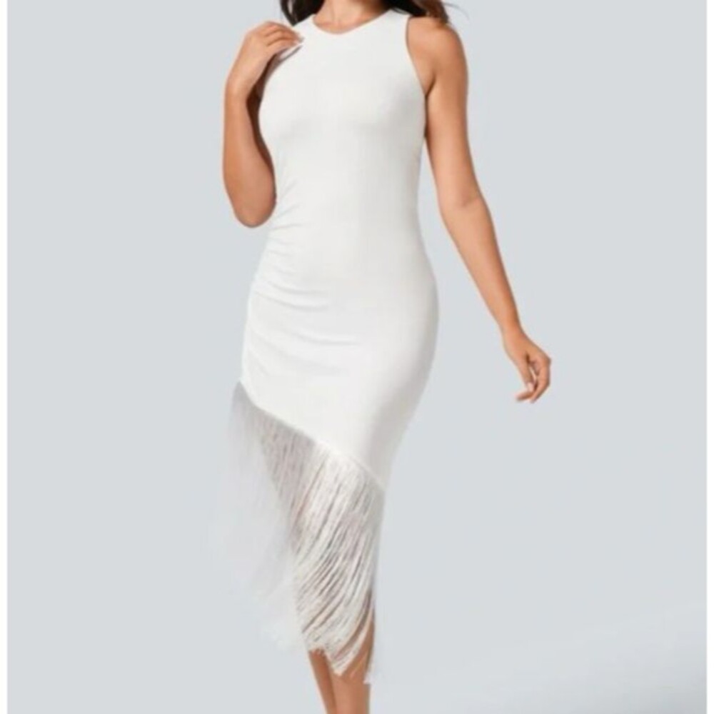Halara White Round Neck Built In Bra Side Ruched Fringed Bodycon Dress Size XS